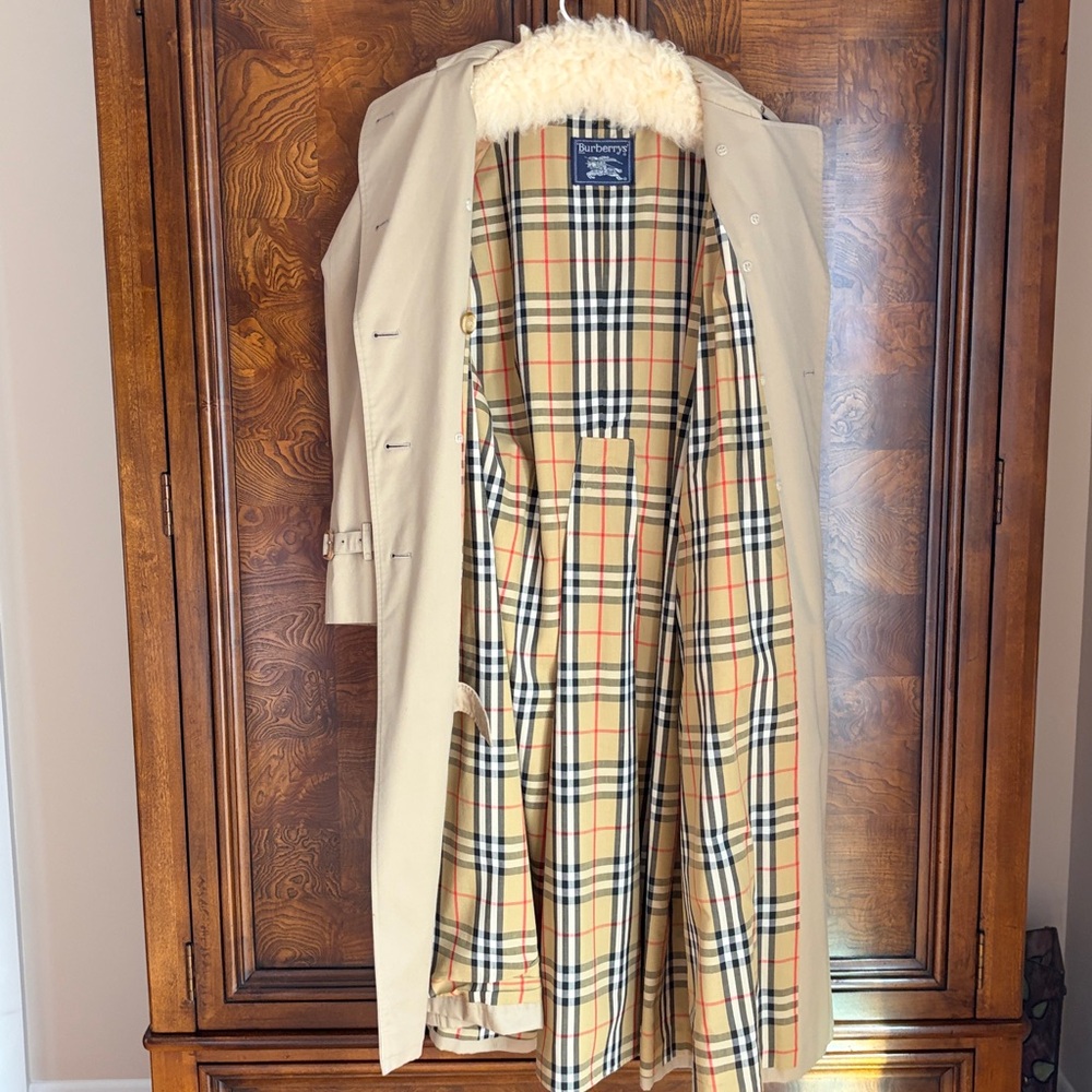 Vintage Burberrys Nova Check Trench Coat
Size 20 Long/XL Timeless Classic - Picture 10 of 16